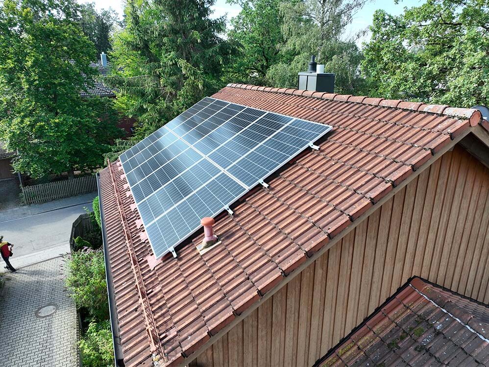 Photovoltaik- & Solaranlagen München Scheid1 998x749 - Photovoltaik- & Solaranlagen München